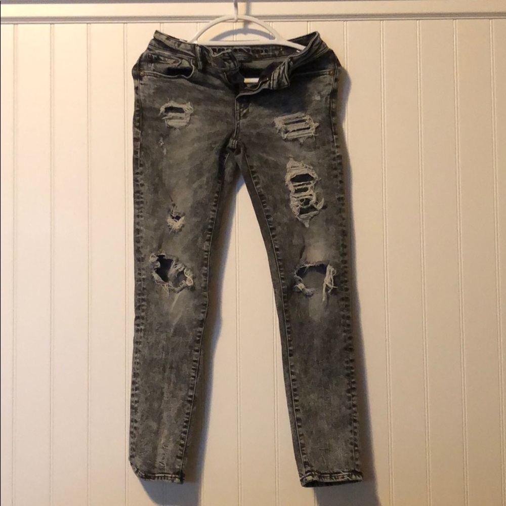 Men’s American Eagle Ripped Jeans